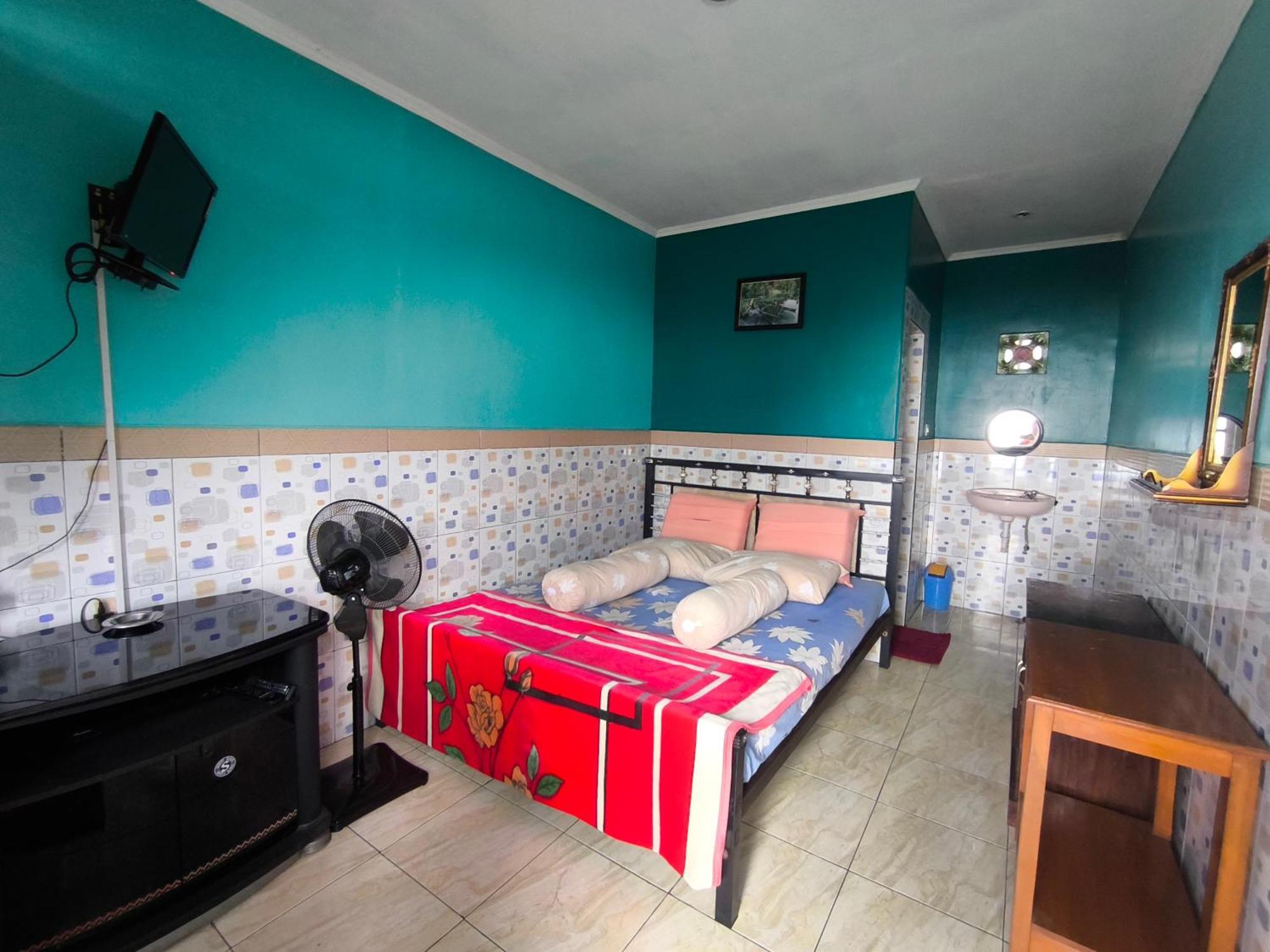 Villa Raung Indah Tretes 프리겐 객실 사진